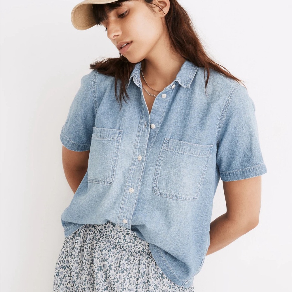 Madewell Denim Short-Sleeve Button-Up Shirt in Brickton Wash